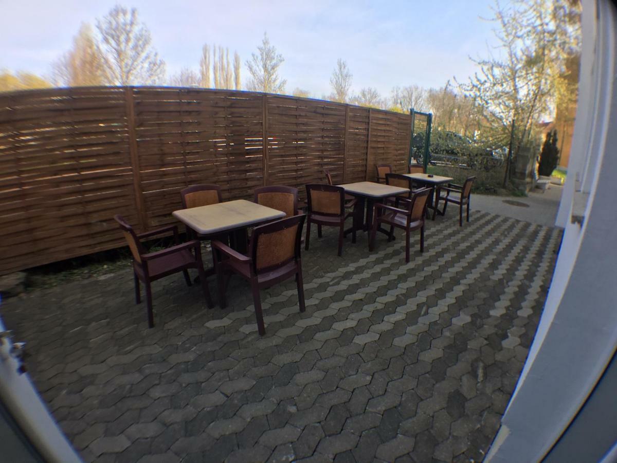 Motel Monteur Ашерслебен Екстер'єр фото